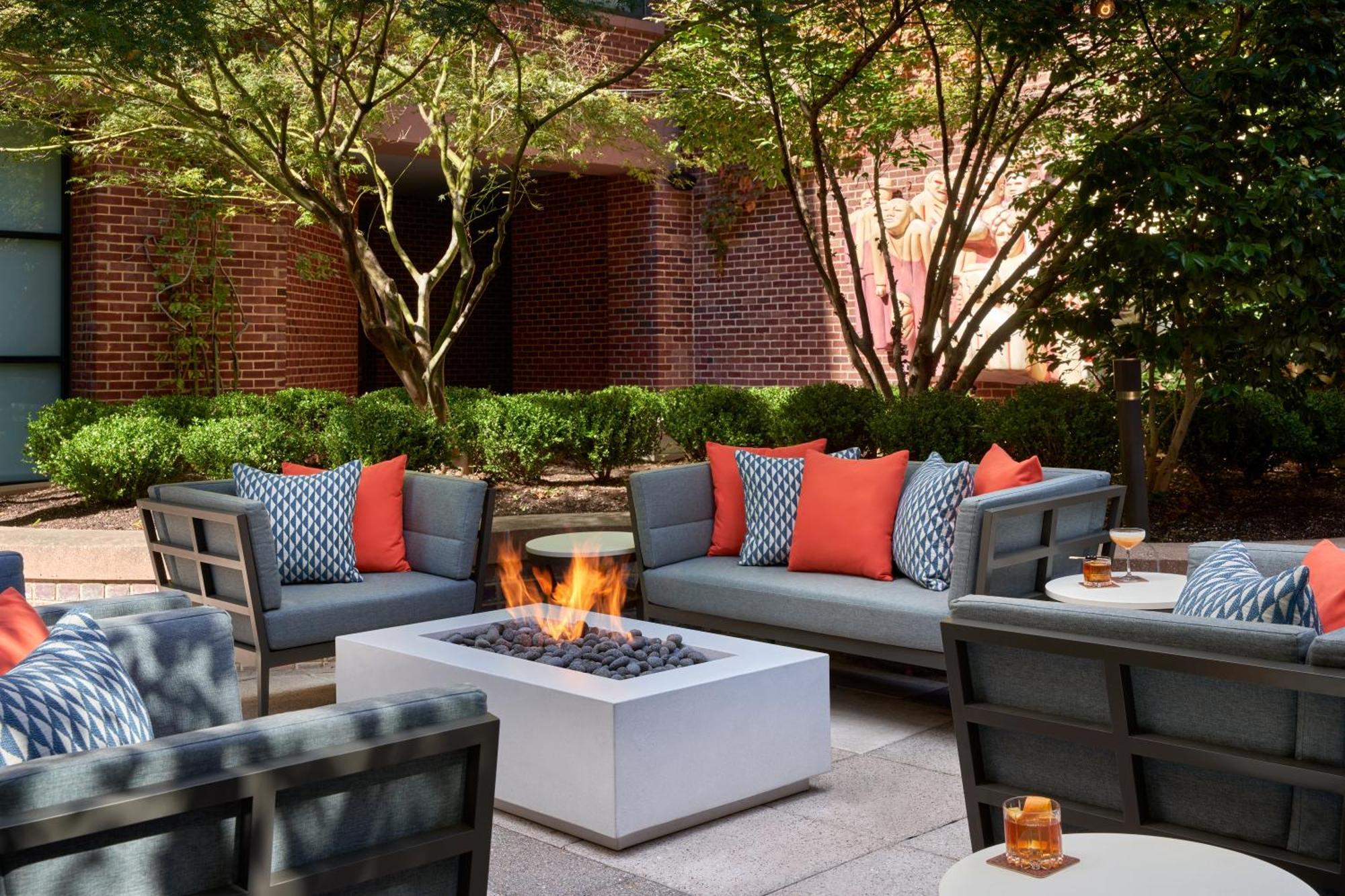 Four Seasons Washington Dc Hotel Exterior photo